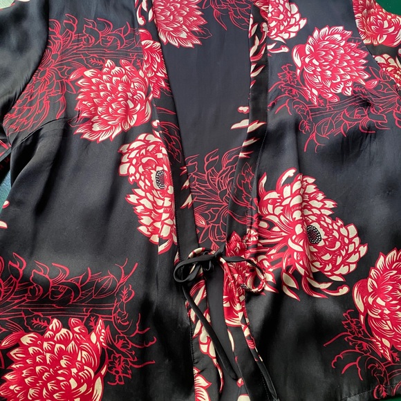 Vintage Silk Short Kimono - Picture 12 of 13